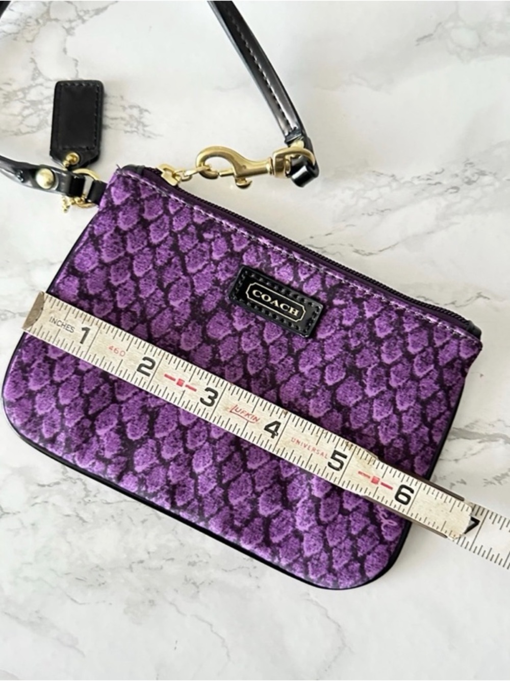 Coach Purple Patterned Wristlet Like NEW - Picture 8 of 8